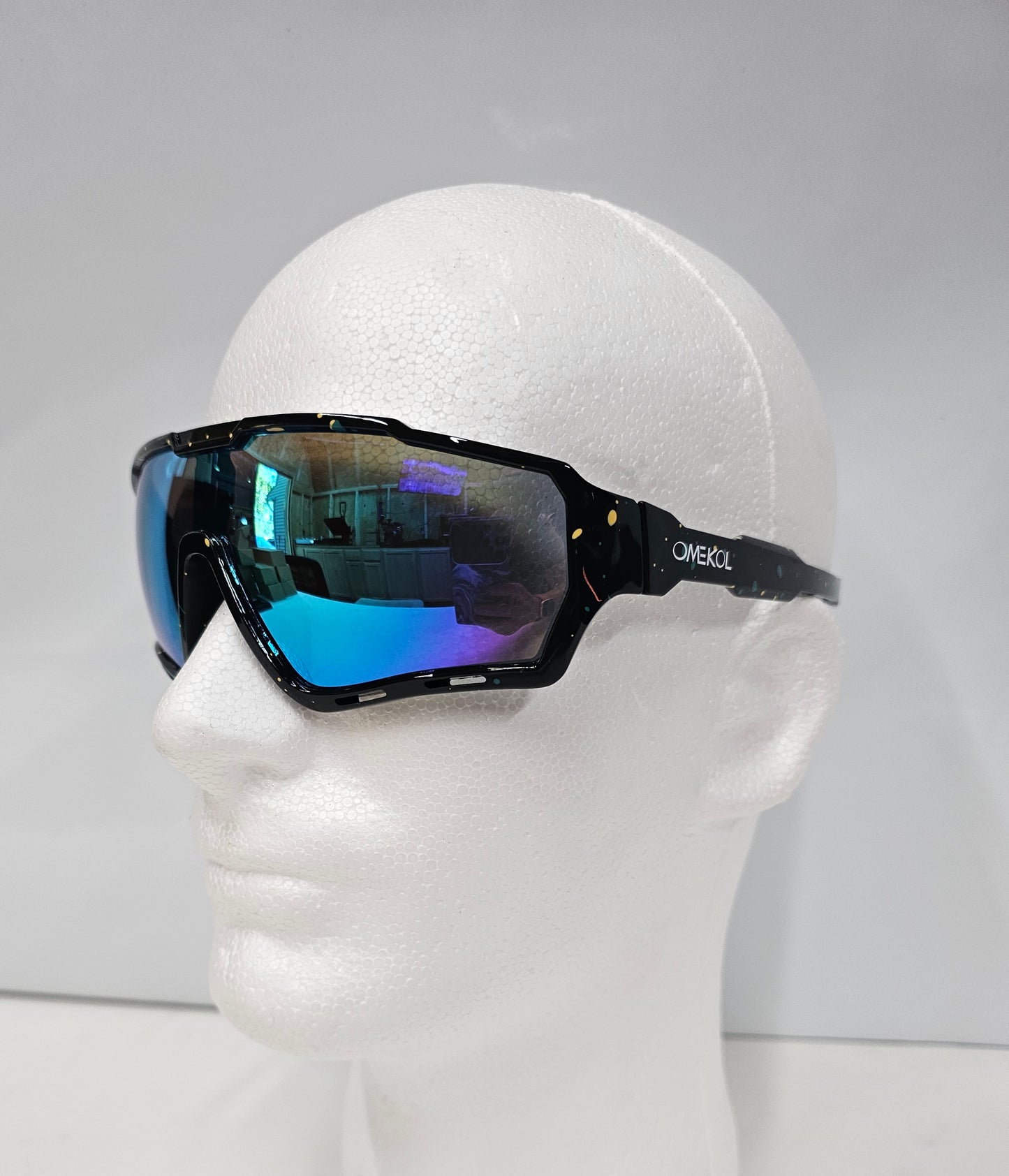 Sunglassees